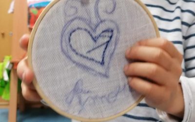 Artesanato vai à Escola bordou o Amor